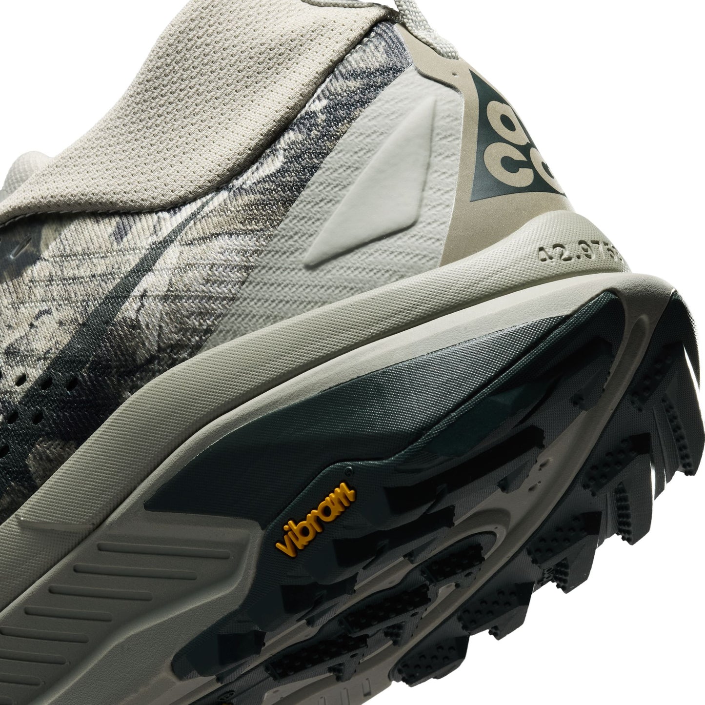 Nike ACG Zegama Trail | Spruce Fog / Sea Glass / Black Spruce | Mens