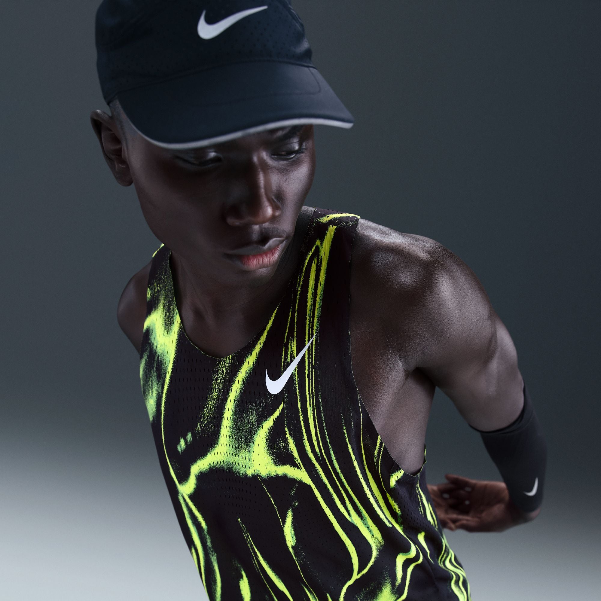 Nike AeroSwift Elite Entry Singlet | Mens Lightweight Racing and