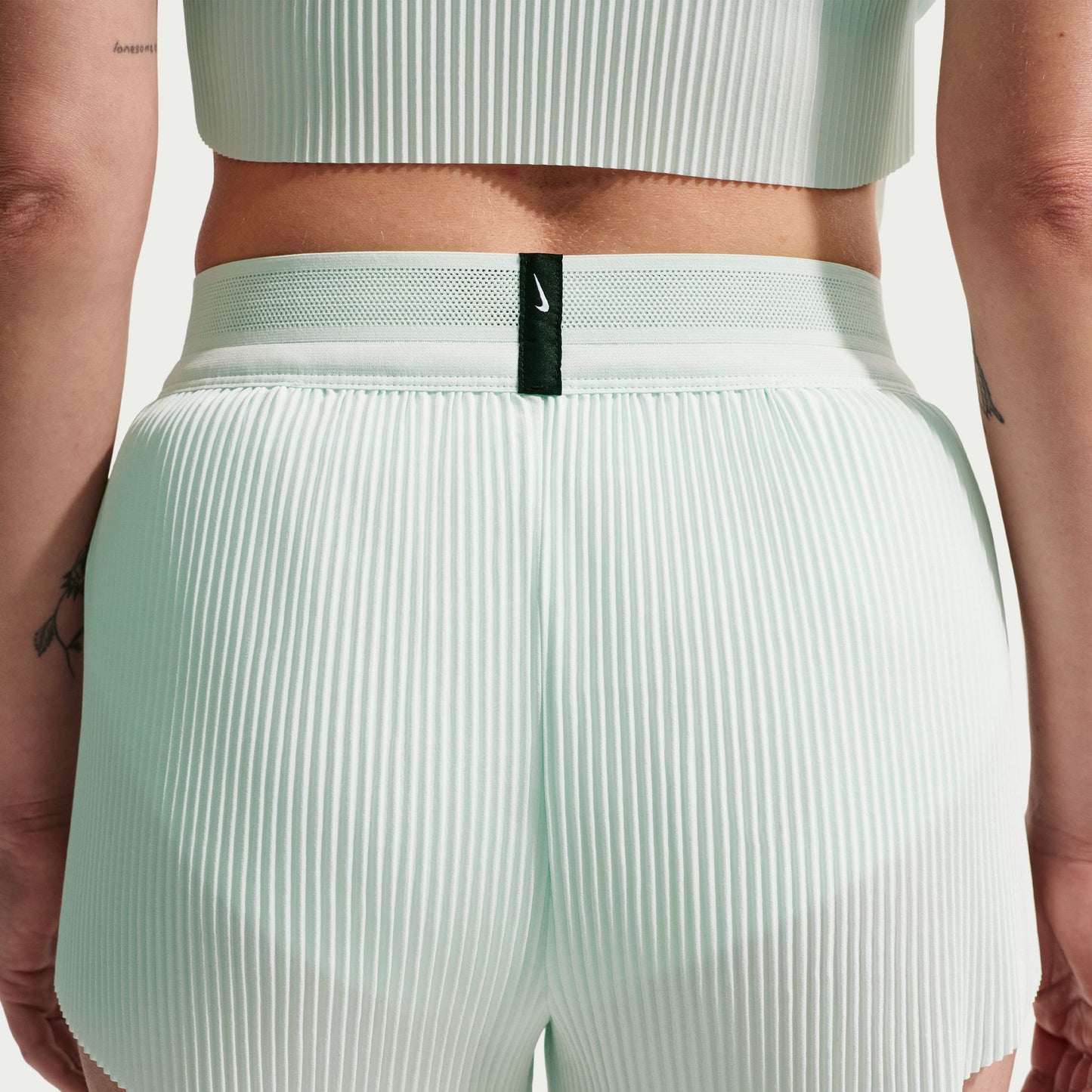 Nike AeroSwift Shorts | Barely Green / Black | Womens