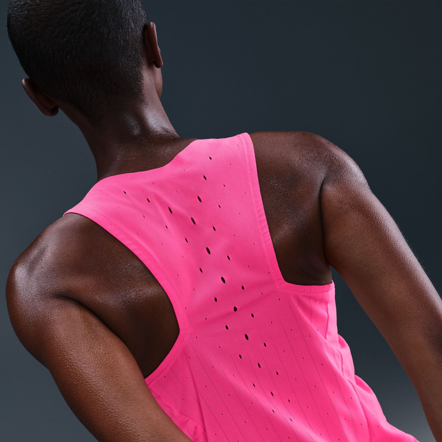 Nike AeroSwift Singlet | Hyper Pink / Black | Womens