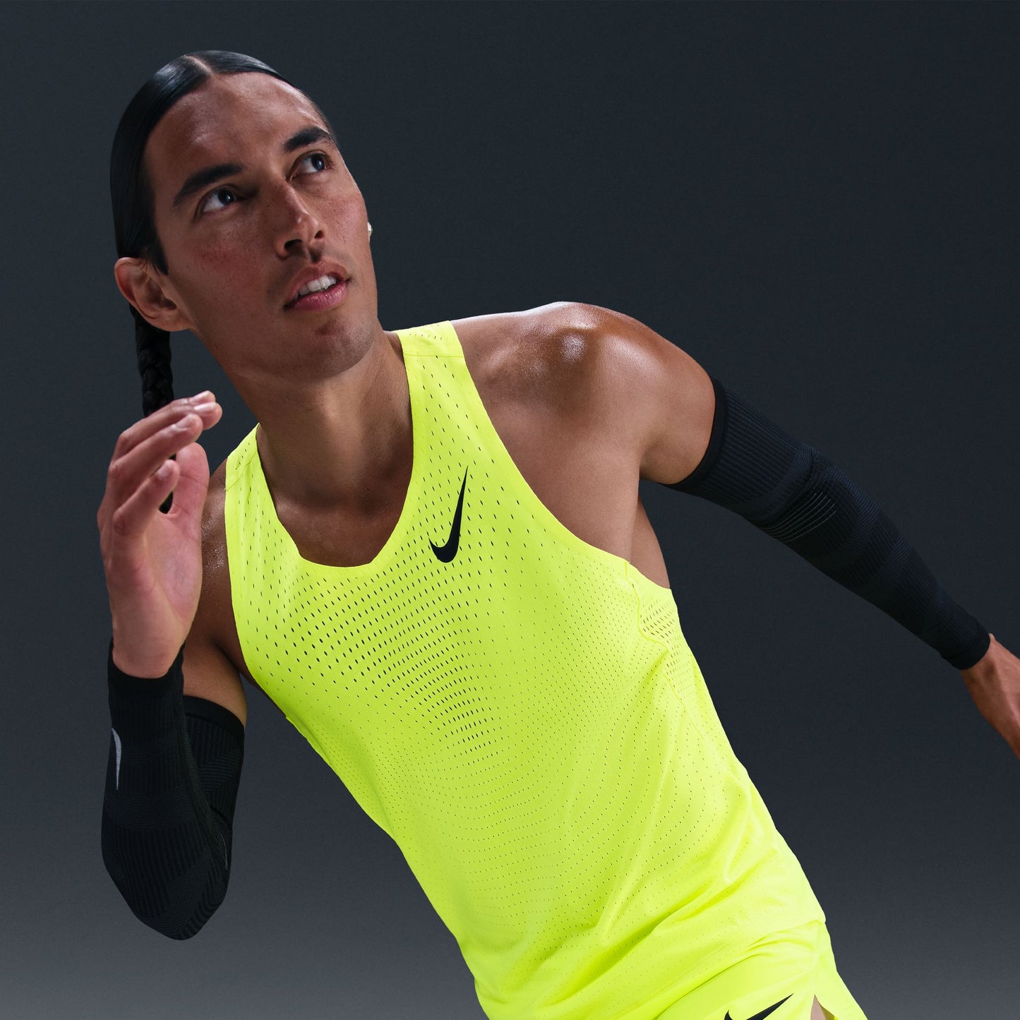 Nike AeroSwift Singlet | Volt / Black | Mens