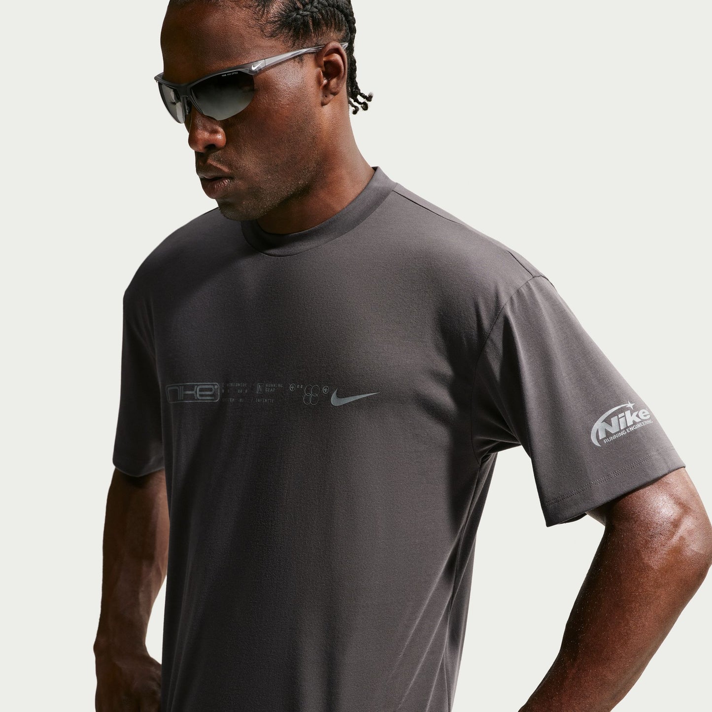 Nike Disrupt Tee | Medium Ash / Black | Mens