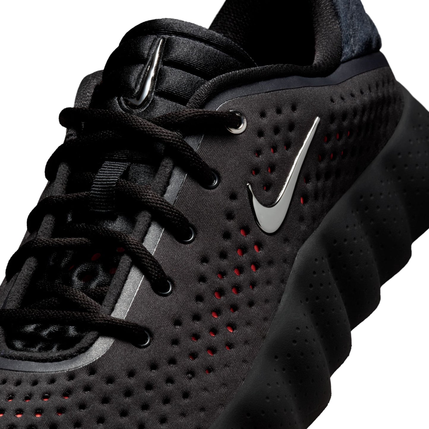 Nike Mind 002 | Black / Hyper Crimson / Chrome | Unisex