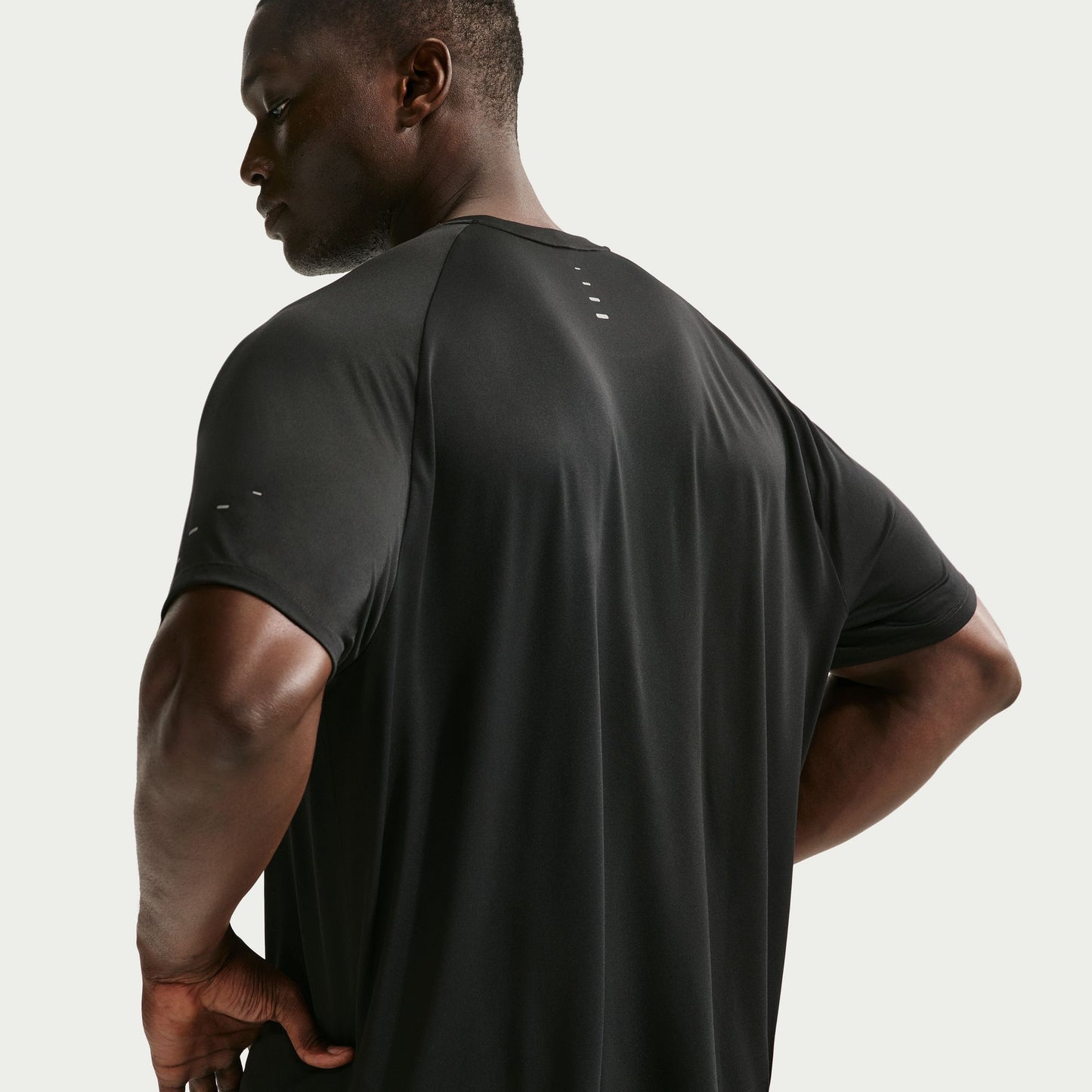 Nike Stride Tee | Black / Reflective Silver | Mens