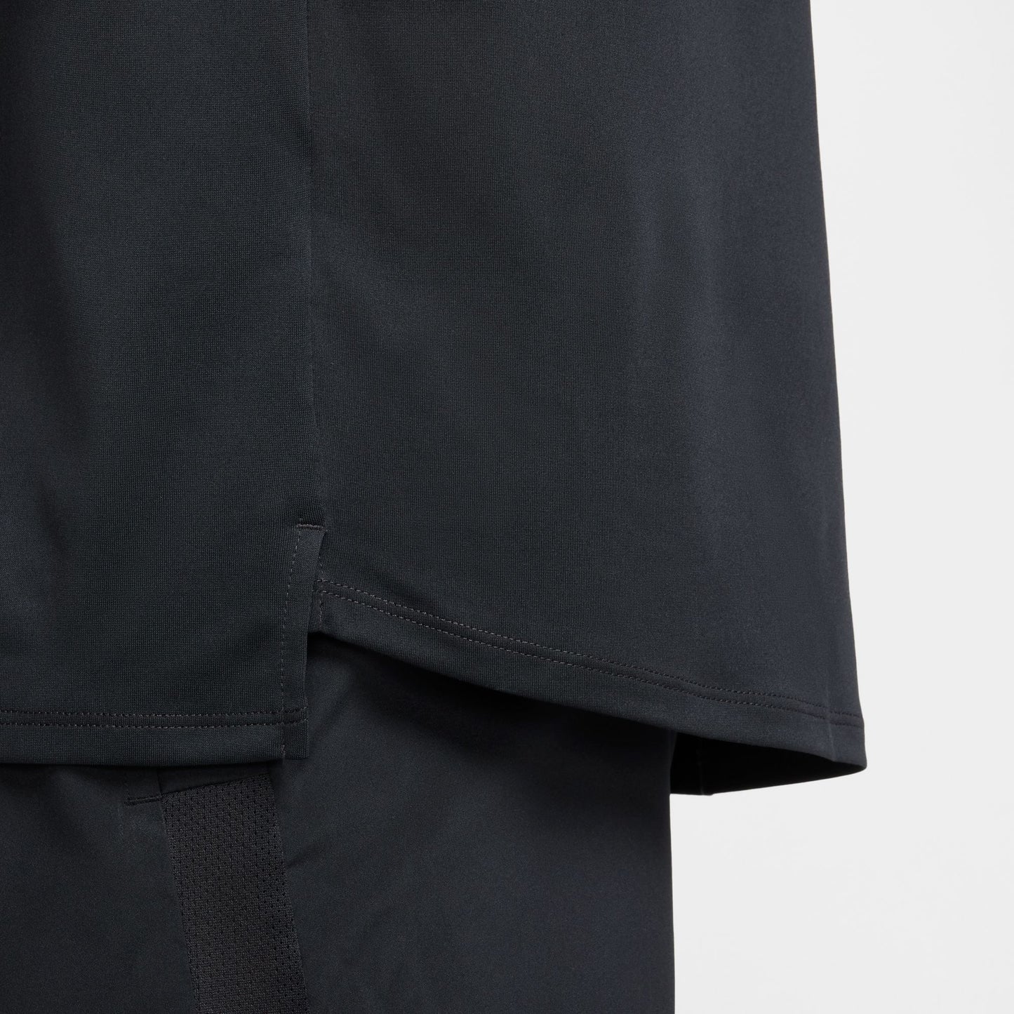 Nike Stride Tee | Black / Reflective Silver | Mens