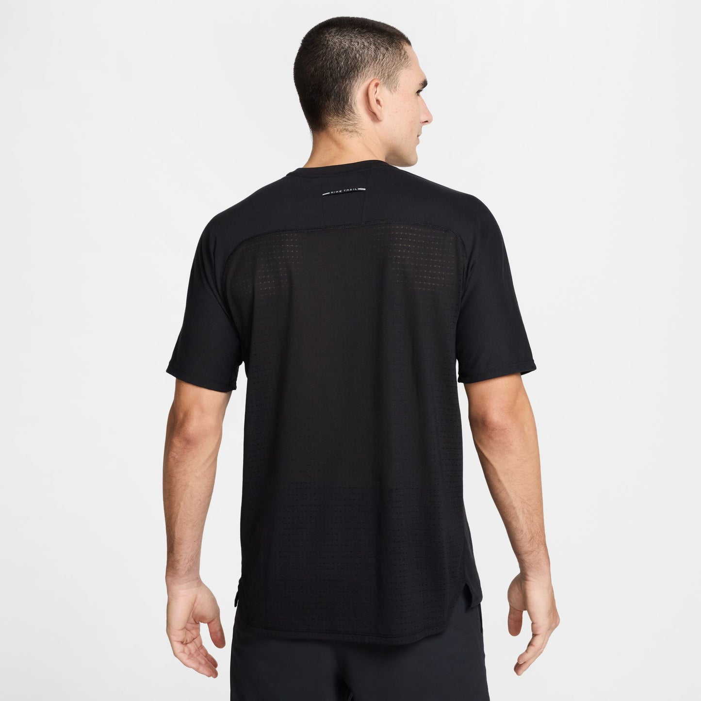 Nike Trail Solar Chase Tee | Black / Summit White | Mens