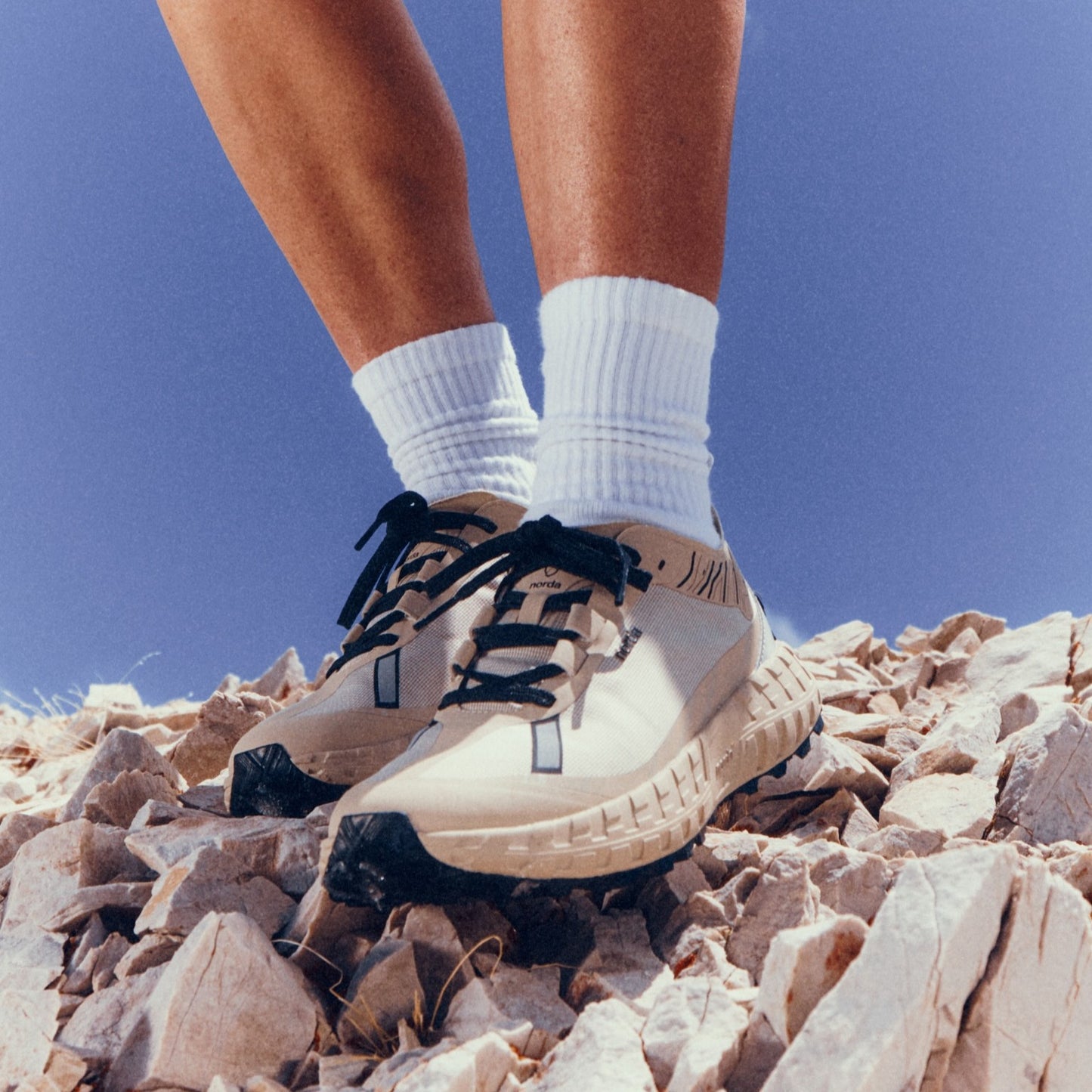norda 001A | Almond | Mens