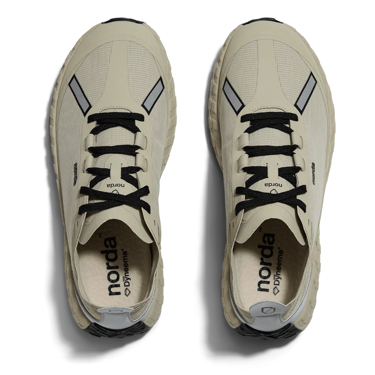 norda 001A | Almond | Mens