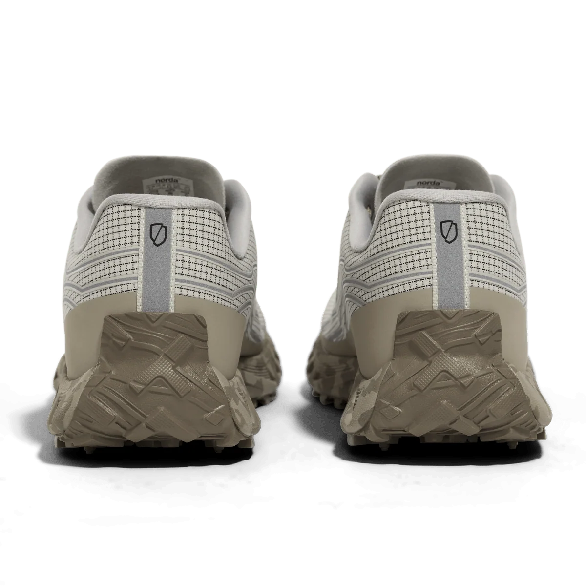 norda 002 | Travertine | Mens