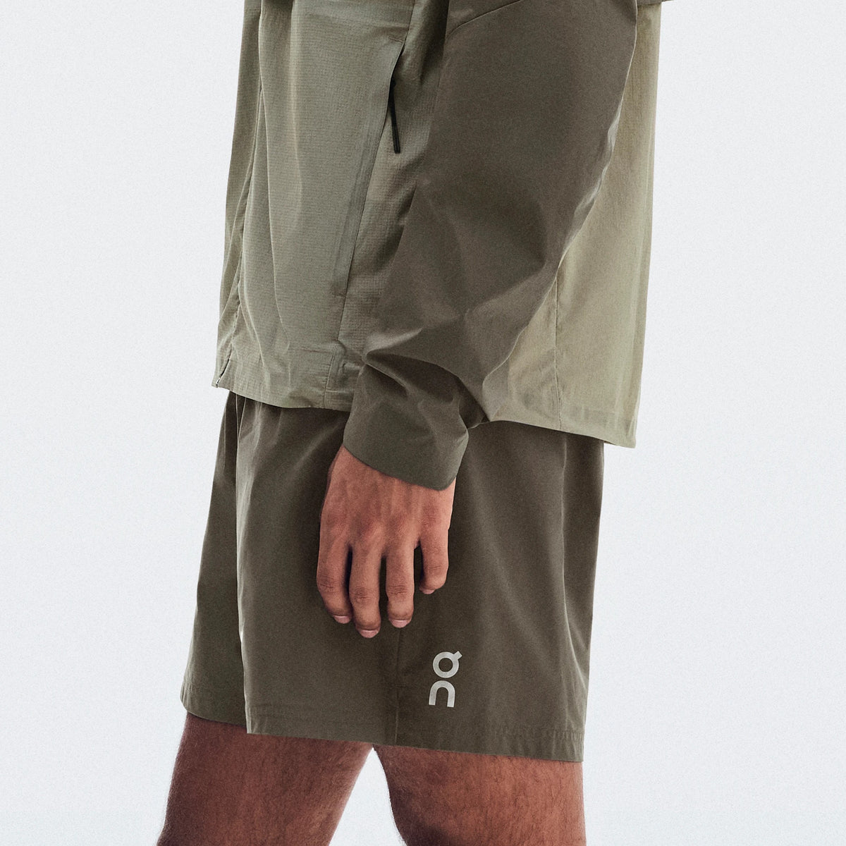 On 5" Core Short | Bark | Mens