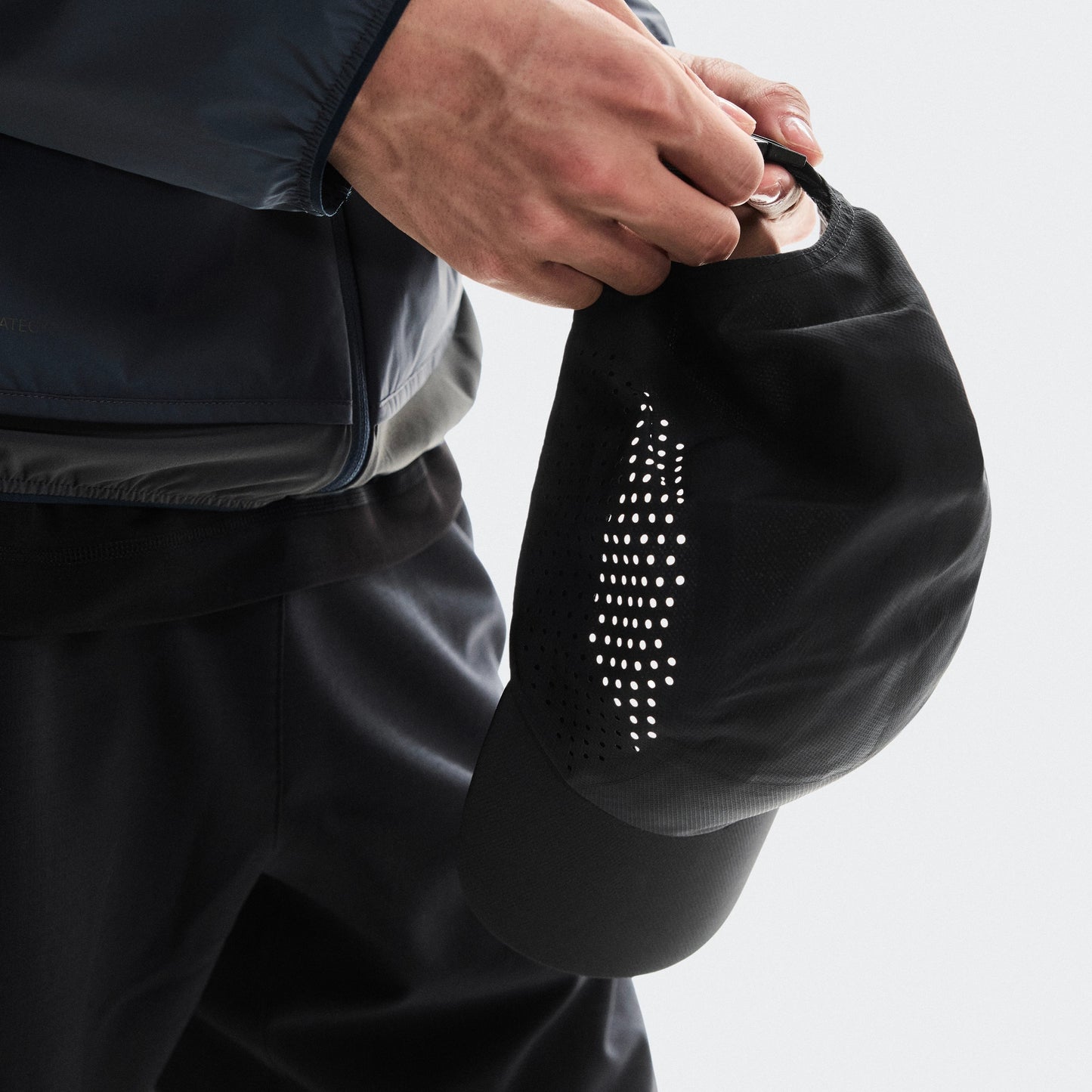 On Lightweight Cap | Black