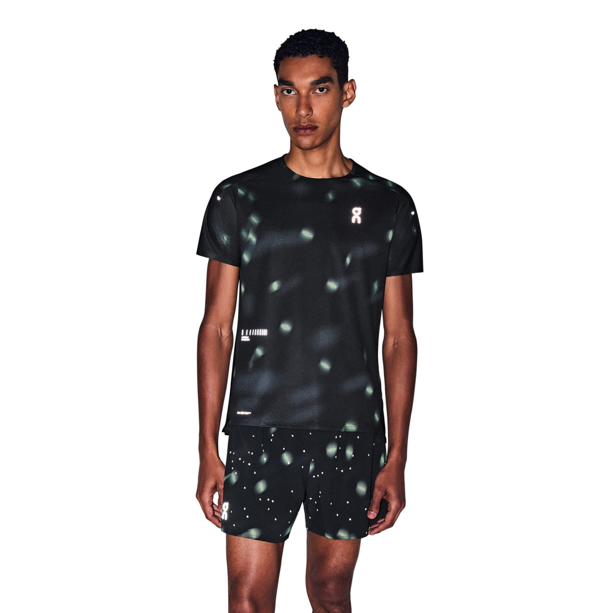 On Performance-T Lumos | Black | Mens
