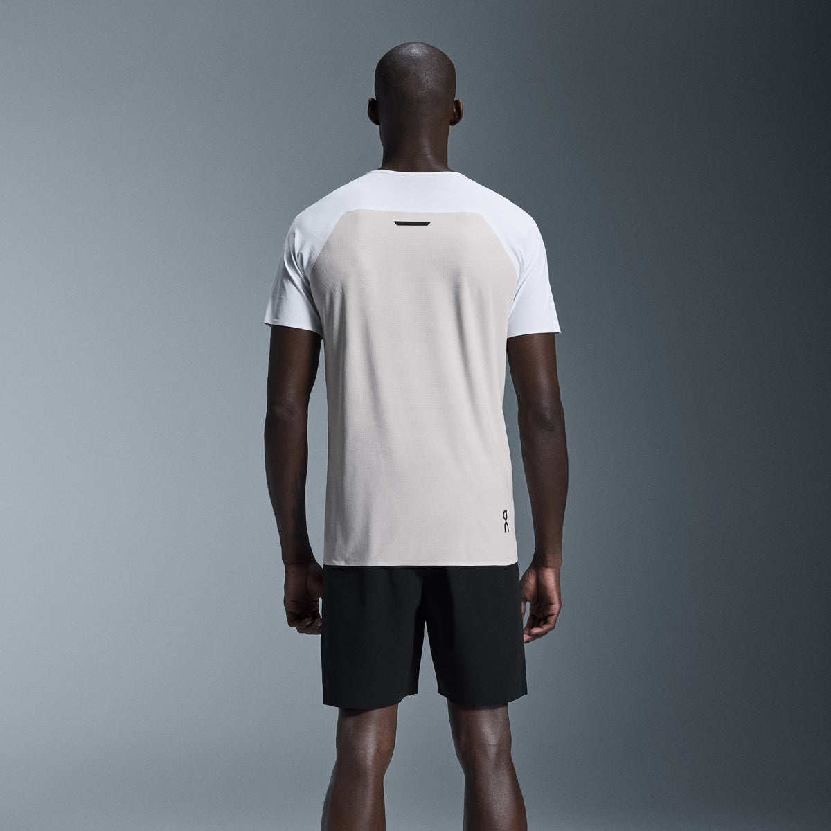 On Performance-T | White / Silver | Mens