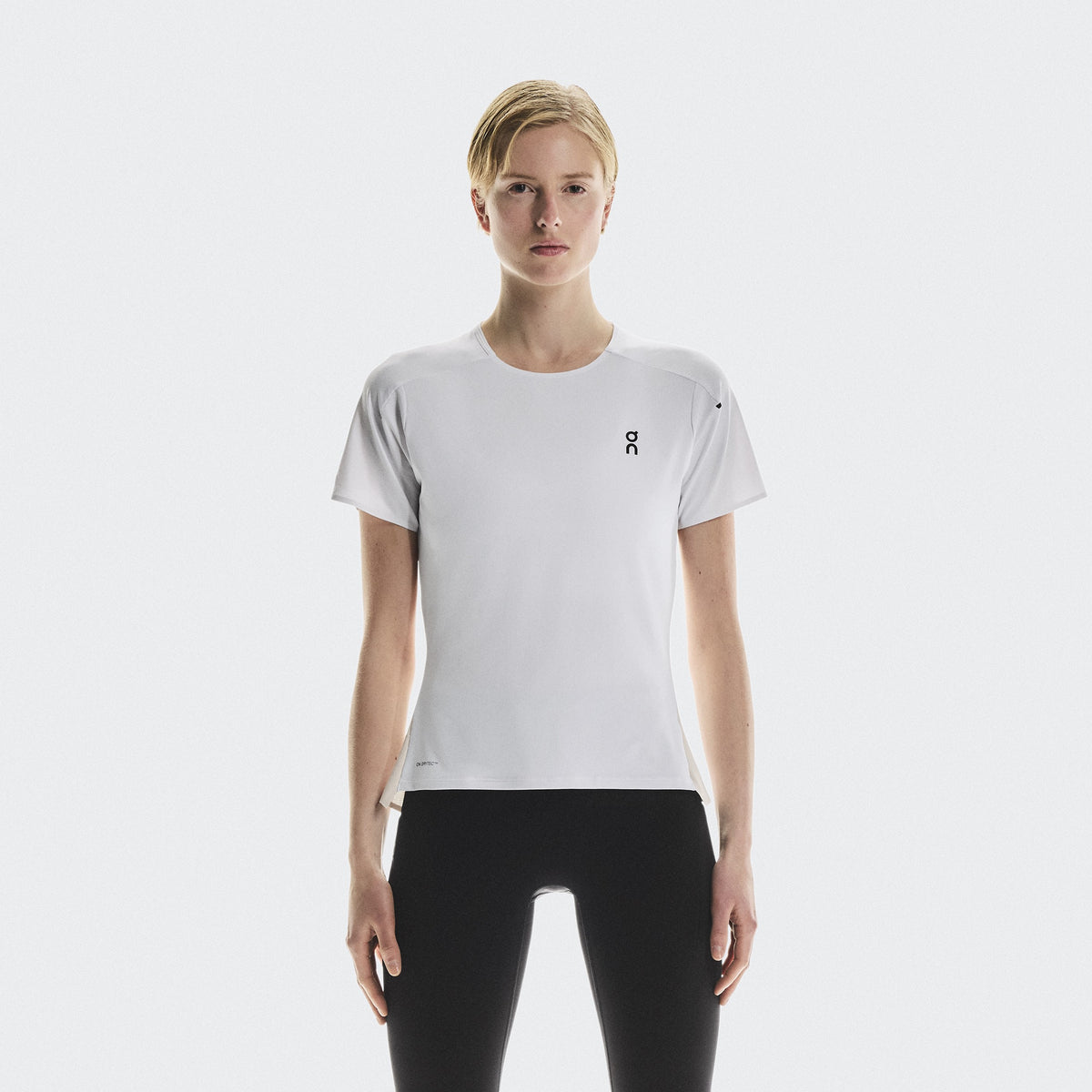 On Performance-T | White / Silver | Womens