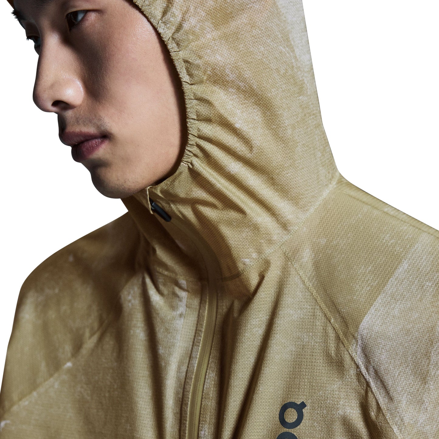 On Ultra Waterproof Jacket | White / Caper | Mens