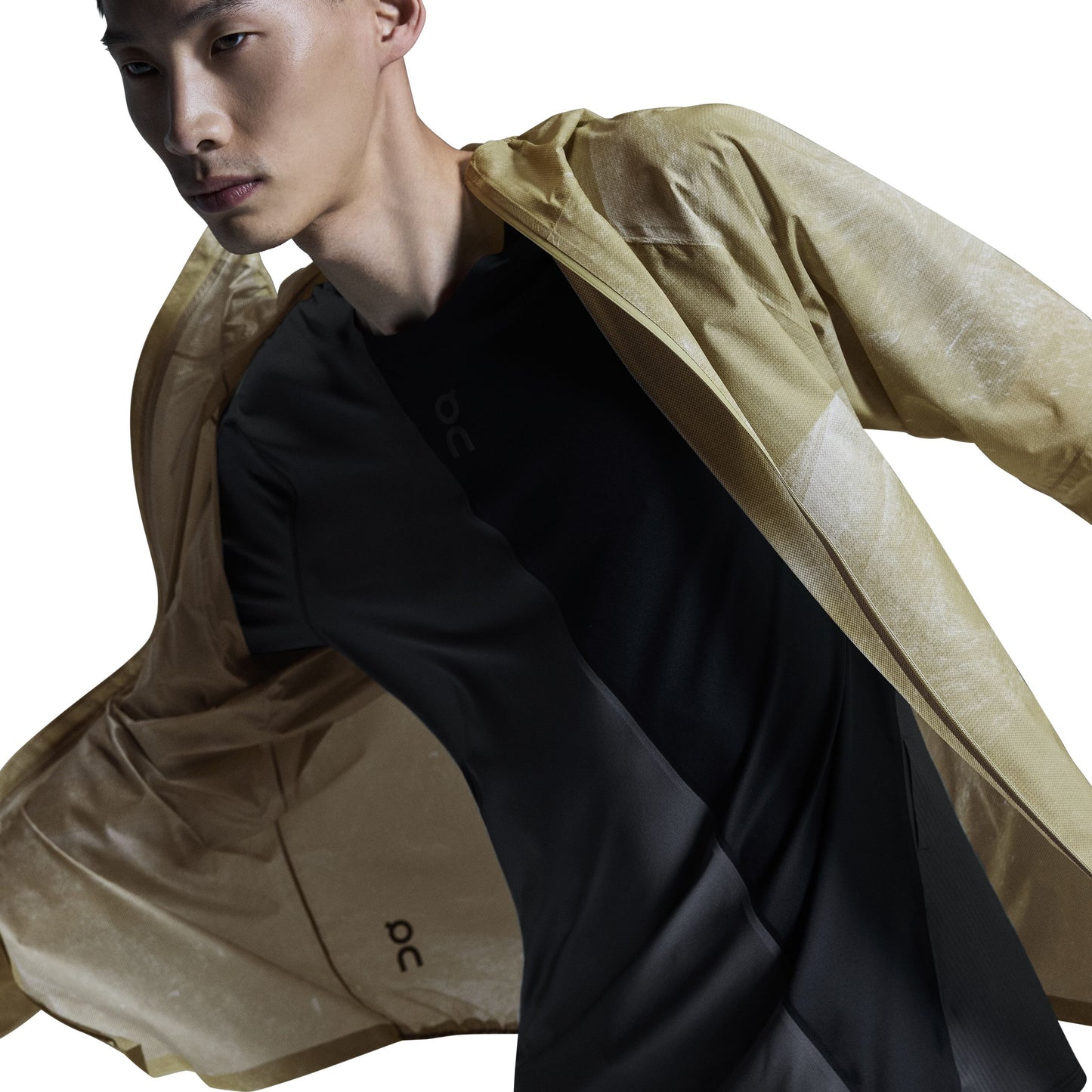 On Ultra Waterproof Jacket | White / Caper | Mens