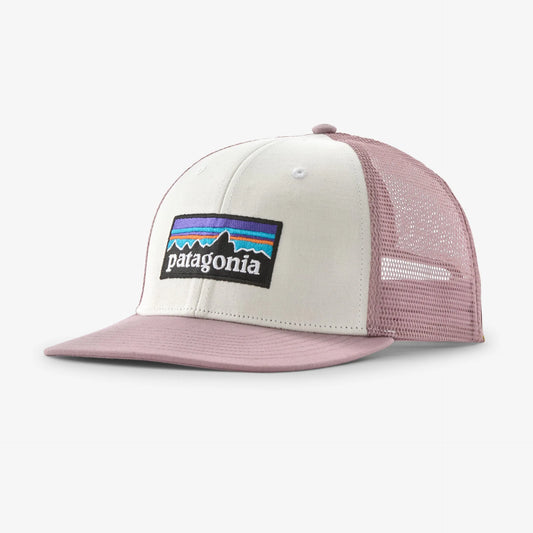 Patagonia P-6 Logo Trucker Hat | White / Quiet Violet