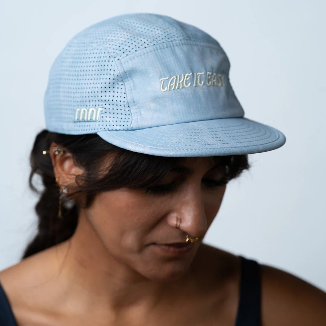 rnnr Pacer Hat | Clouds Take it Easy